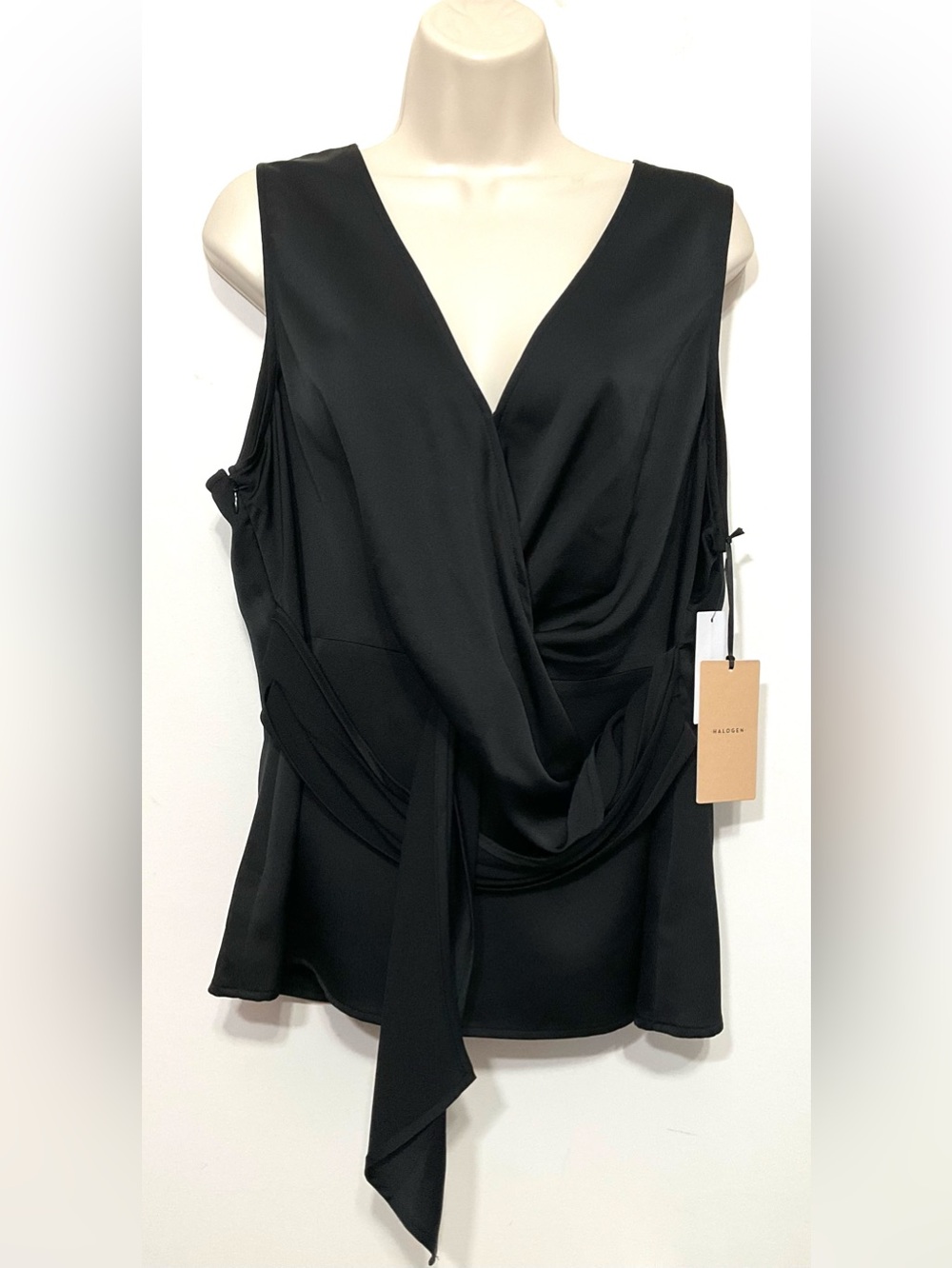 Halogen L Sleeveless Black Drape front cross pleated Top